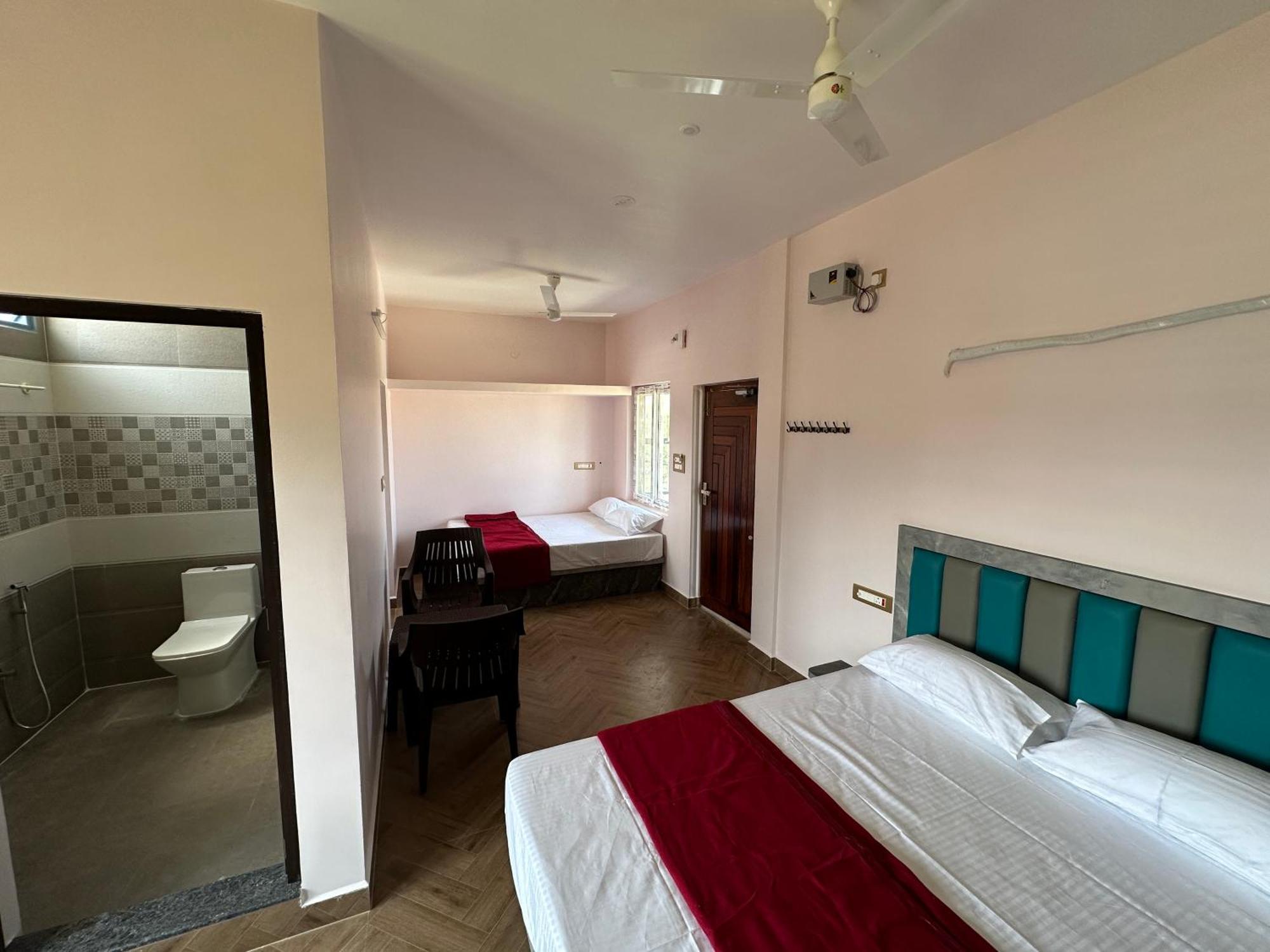 Om Lingeswaran Home Stay Tiruvannāmalai Екстериор снимка