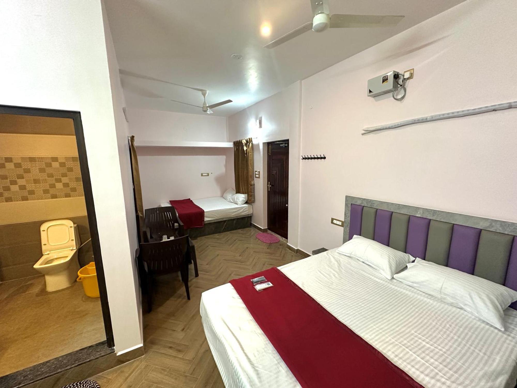 Om Lingeswaran Home Stay Tiruvannāmalai Екстериор снимка