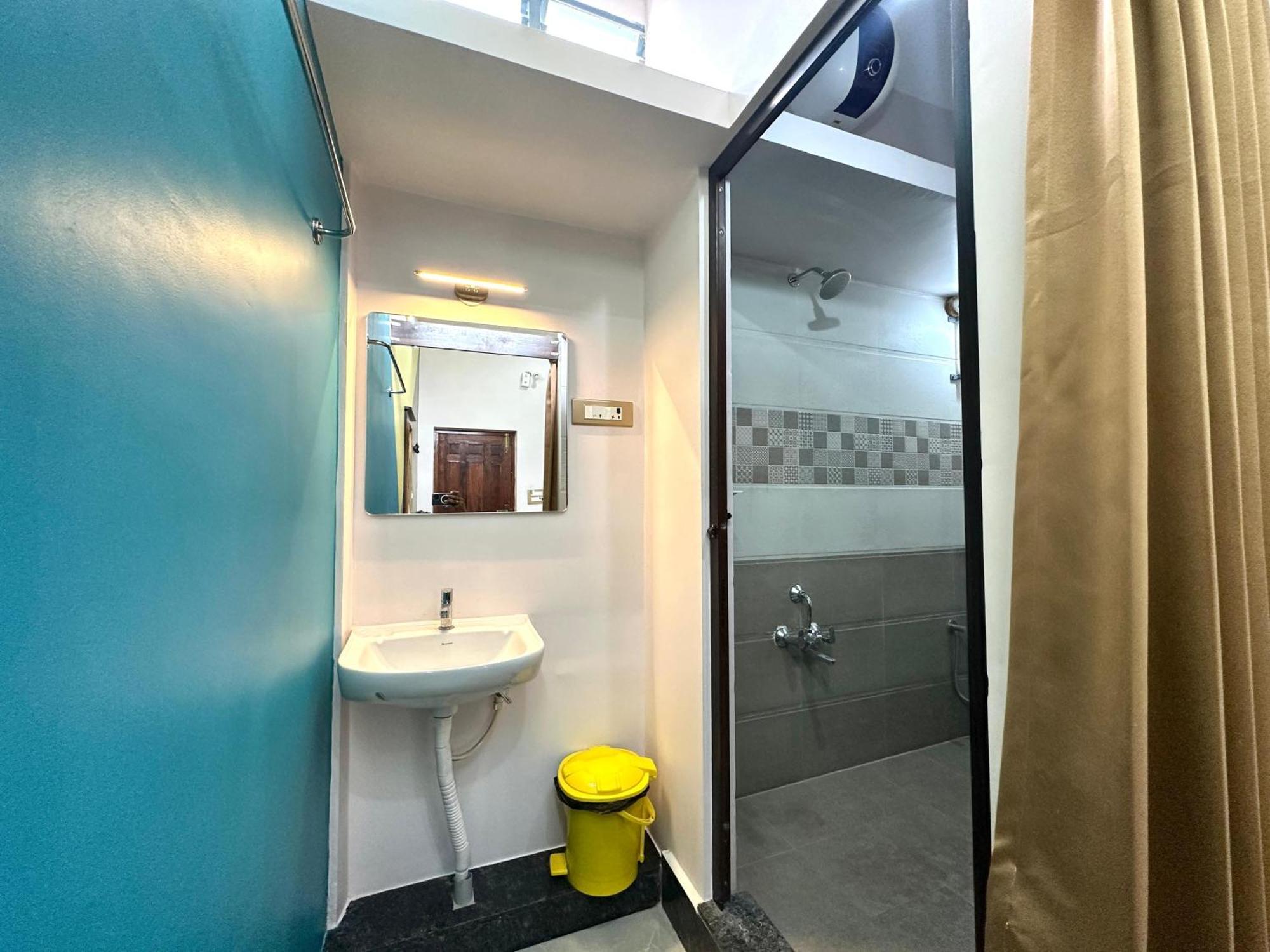 Om Lingeswaran Home Stay Tiruvannāmalai Екстериор снимка