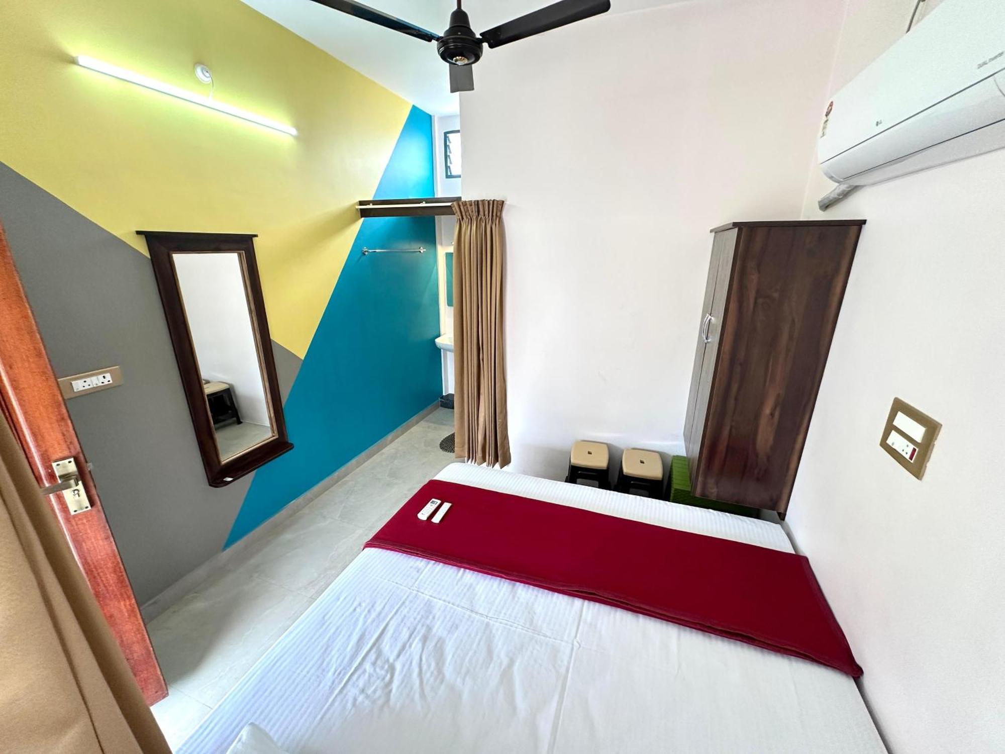 Om Lingeswaran Home Stay Tiruvannāmalai Екстериор снимка